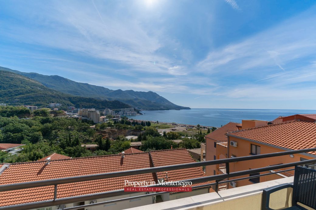 Two bedroom apartment in Budva