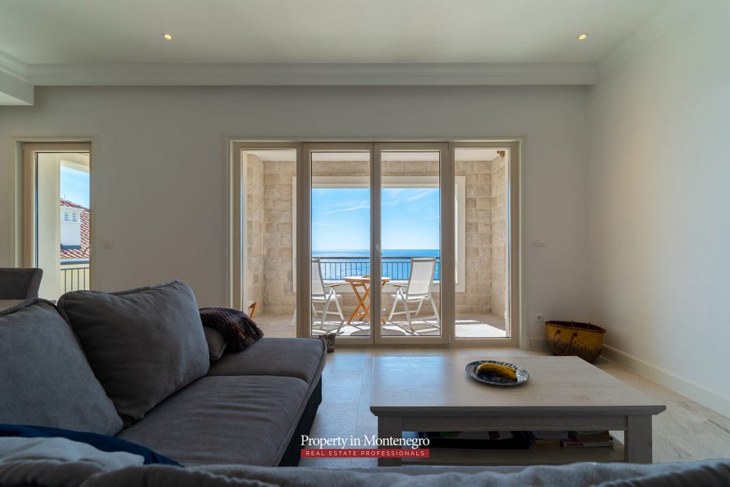 Luxury apartment in Lustica bay