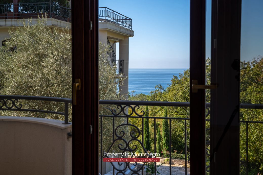 Two bedroom apartment in Petrovac