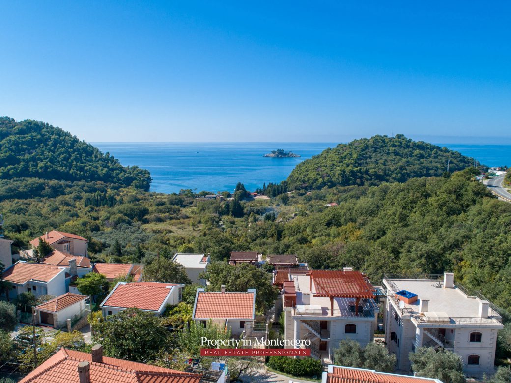 Two bedroom apartment in Petrovac