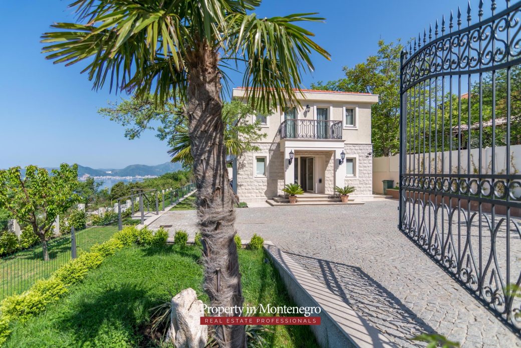 luxury-villa-for-sale-in-Budva-Montenegro (20)