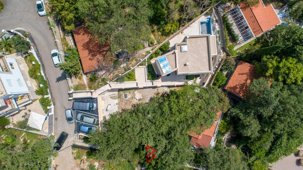 Villa for sale in Budva