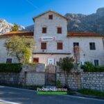 Stone house and tavern for sale in Kotor