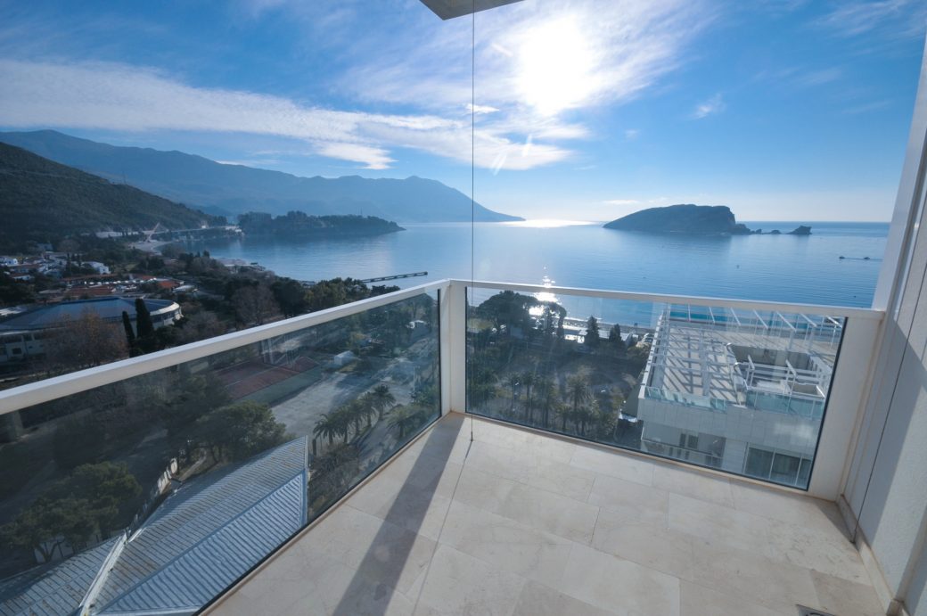 3 bed apartment for sale in Budva