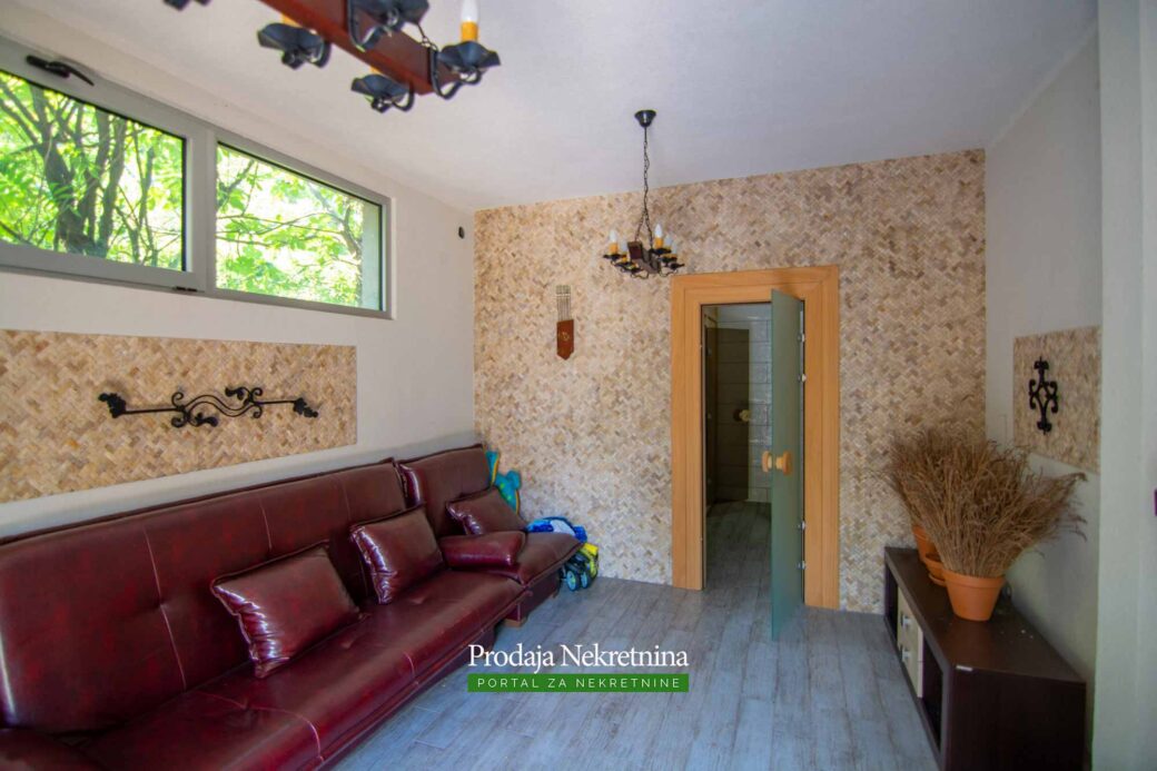 Duplex-apartman-sa-pogledom-na-Boku-Kotorsku (33)