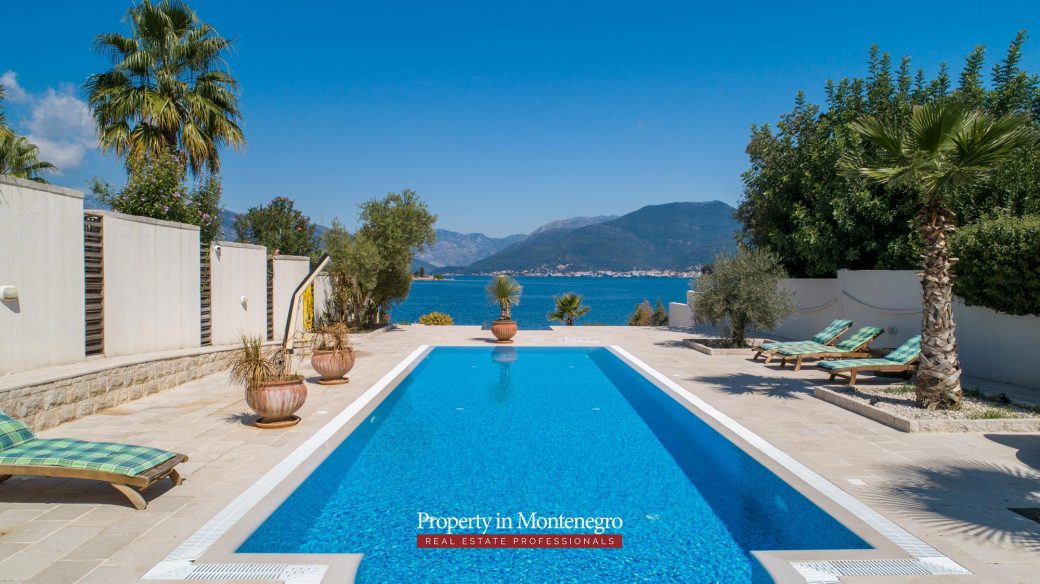 First line luxury villa for sale in Tivat