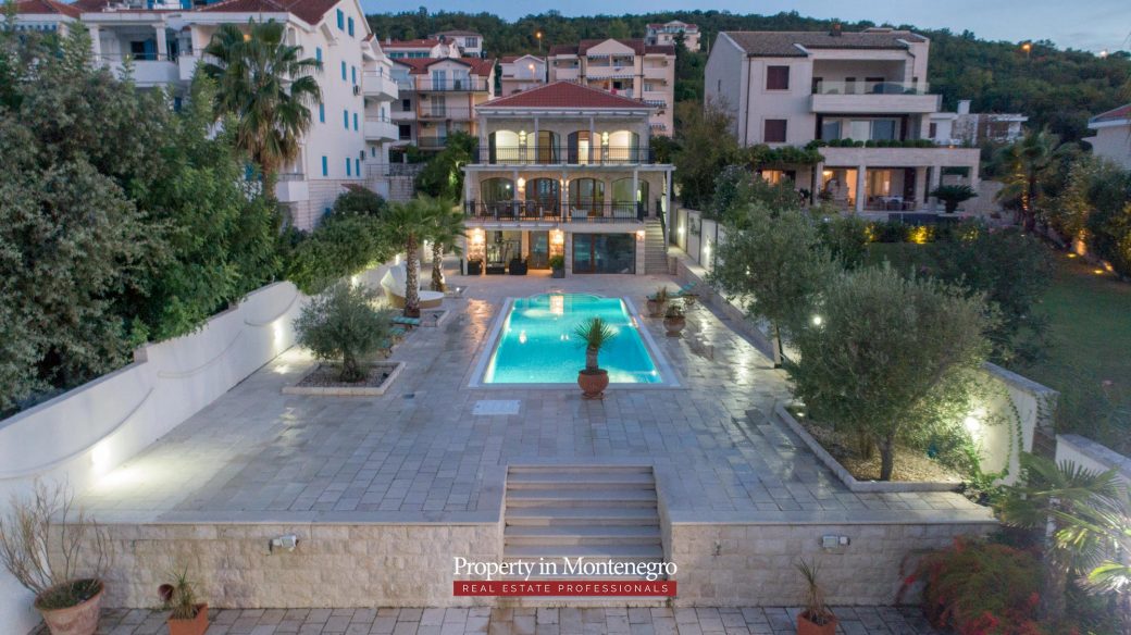 First line luxury villa for sale in Tivat