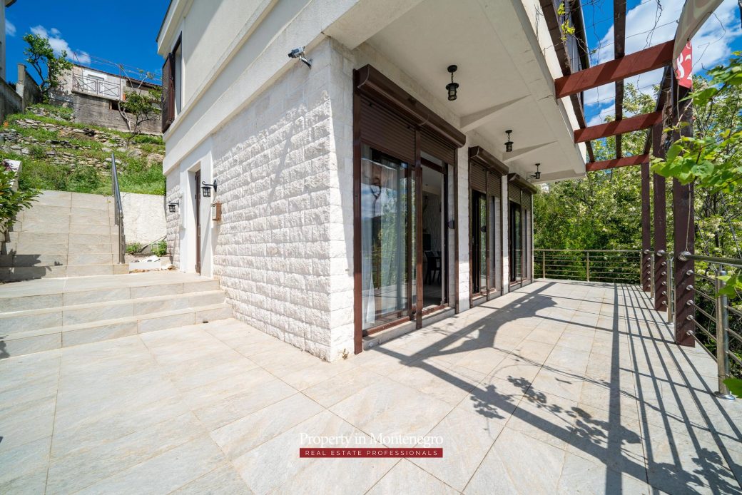 House for sale in Herceg Novi