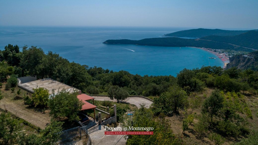 House with sea view for sale in Budva