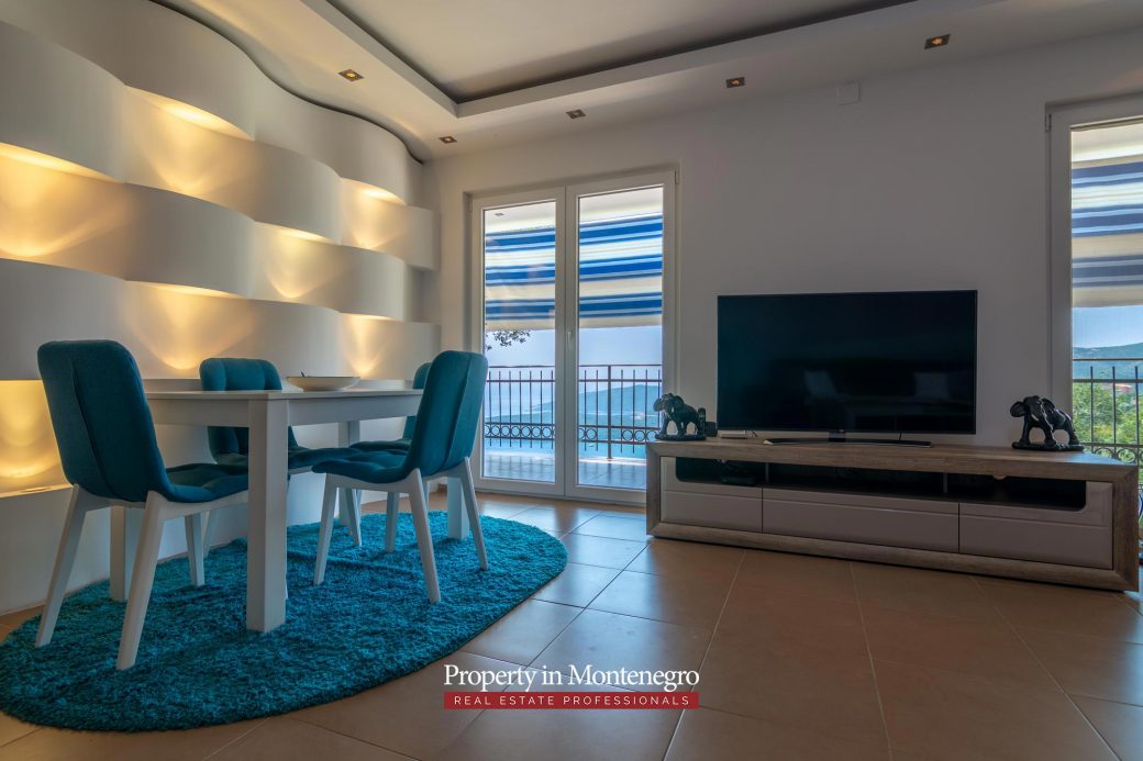 House with sea view for sale in Budva