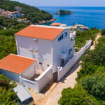 Seaview house for sale in Bar