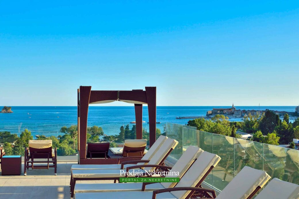 Luxury-penthouse-for-sale-in-Budva (37)