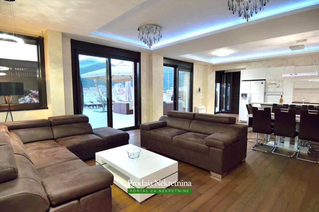 Luxury-penthouse-for-sale-in-Budva (49)