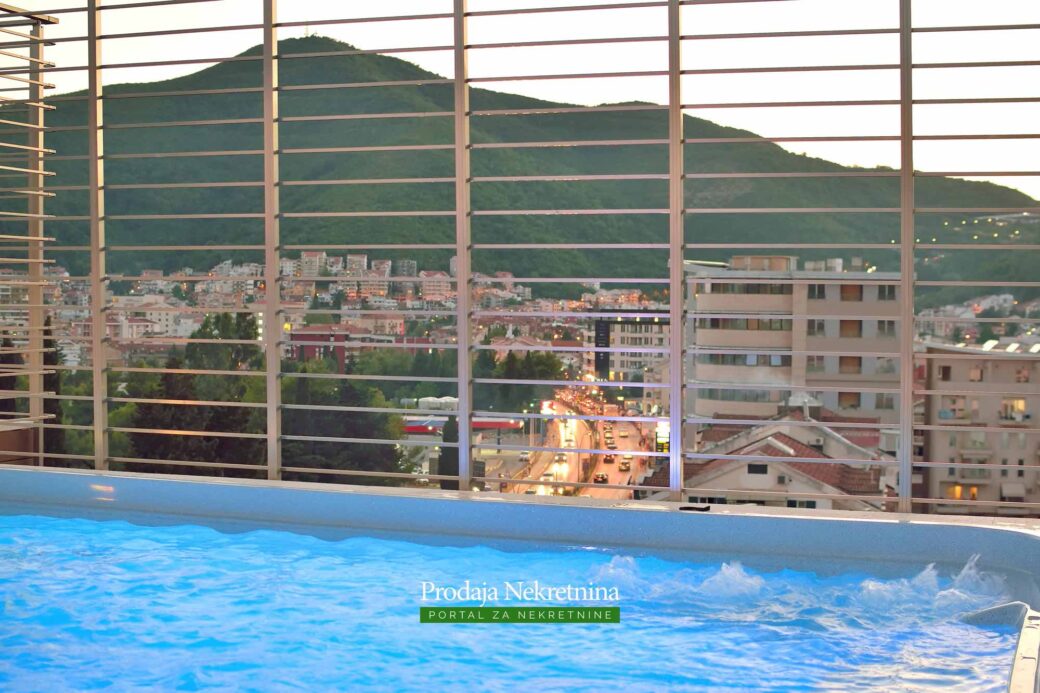 Luxury-penthouse-for-sale-in-Budva (57)