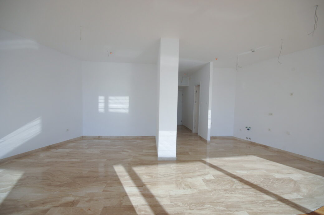 Three bedroom apartment in Budva