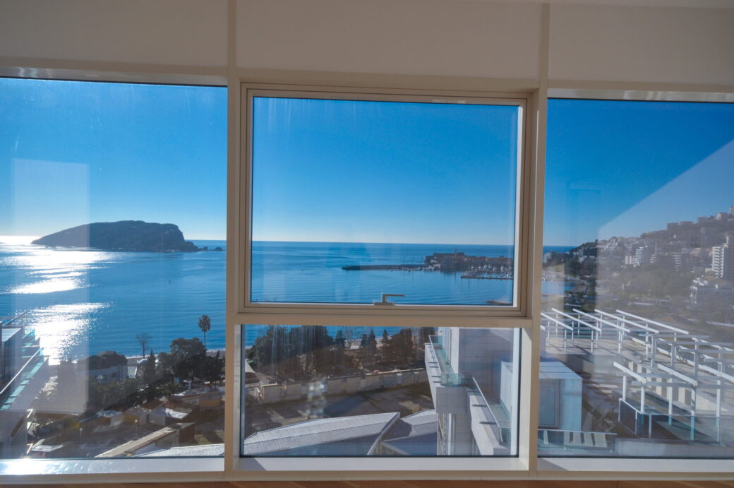 Three bedroom apartment in Budva