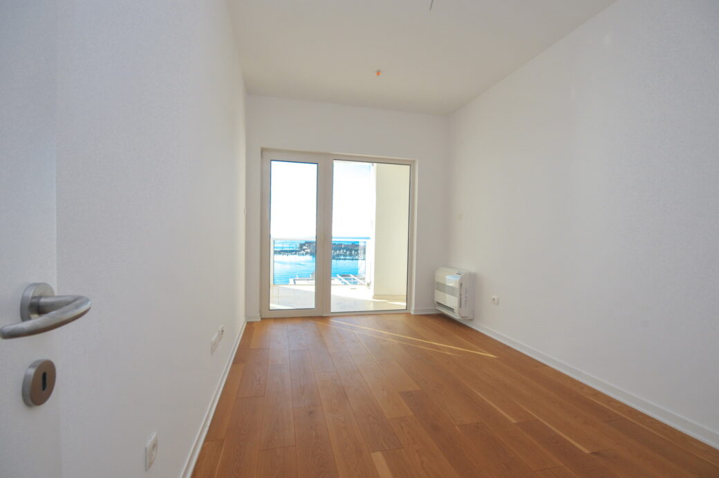 Three bedroom apartment in Budva