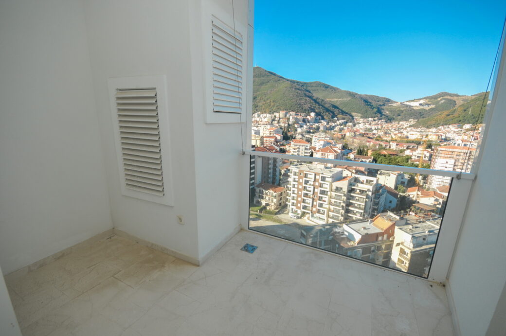 Two bedroom apartment in Budva