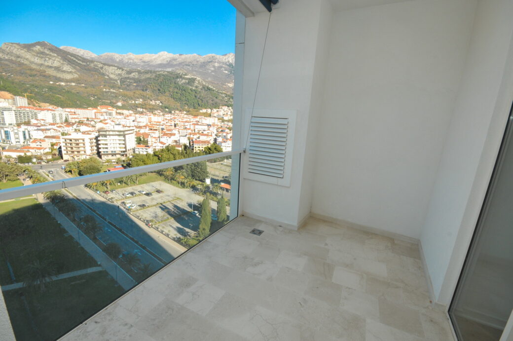 Two bedroom apartment in Budva