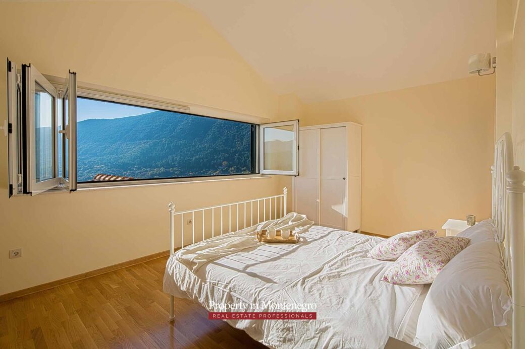 Stone-house-with-sea-view-for-sale-in-Herceg-Novi (8)