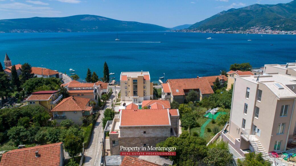 Villa for sale in Tivat