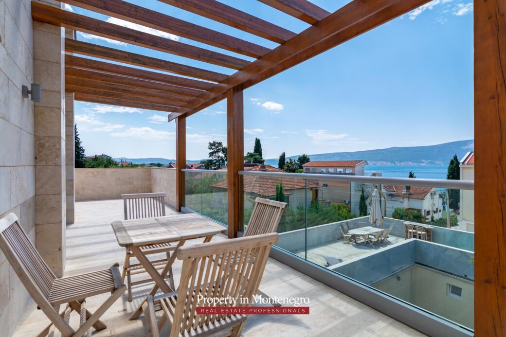 Villa for sale in Tivat