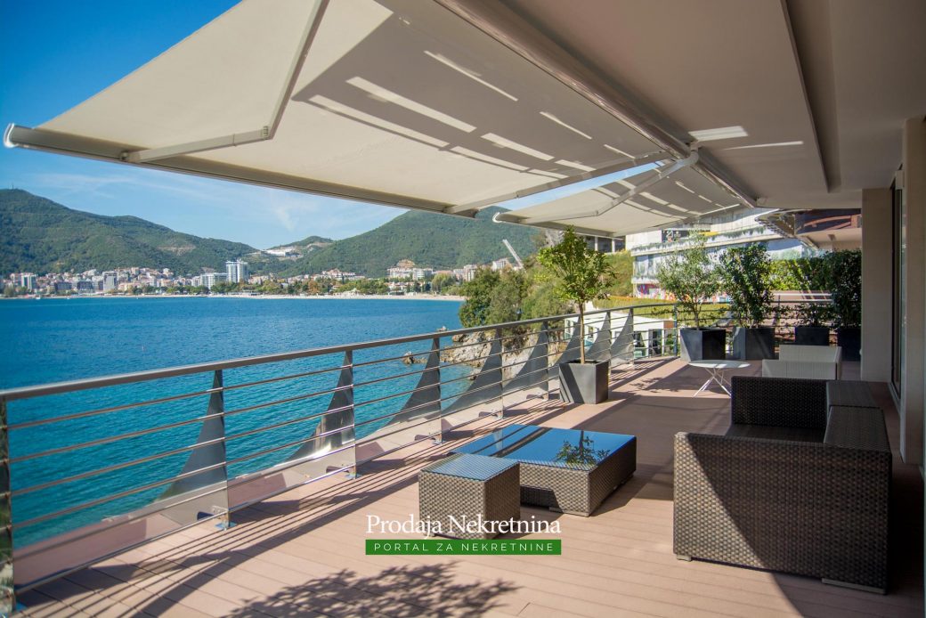 Luxury penthouse for sale in Budva