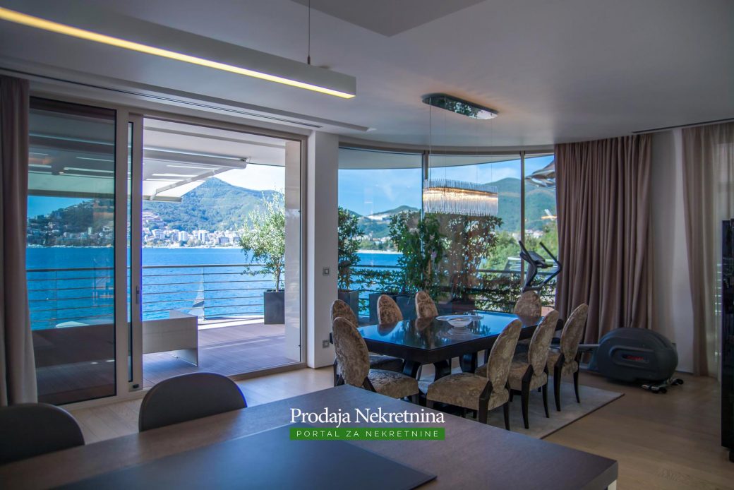 Luxury penthouse for sale in Budva