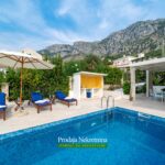 Luxury-villa-with-swimming-pool-for-sale-in-Budva (04)