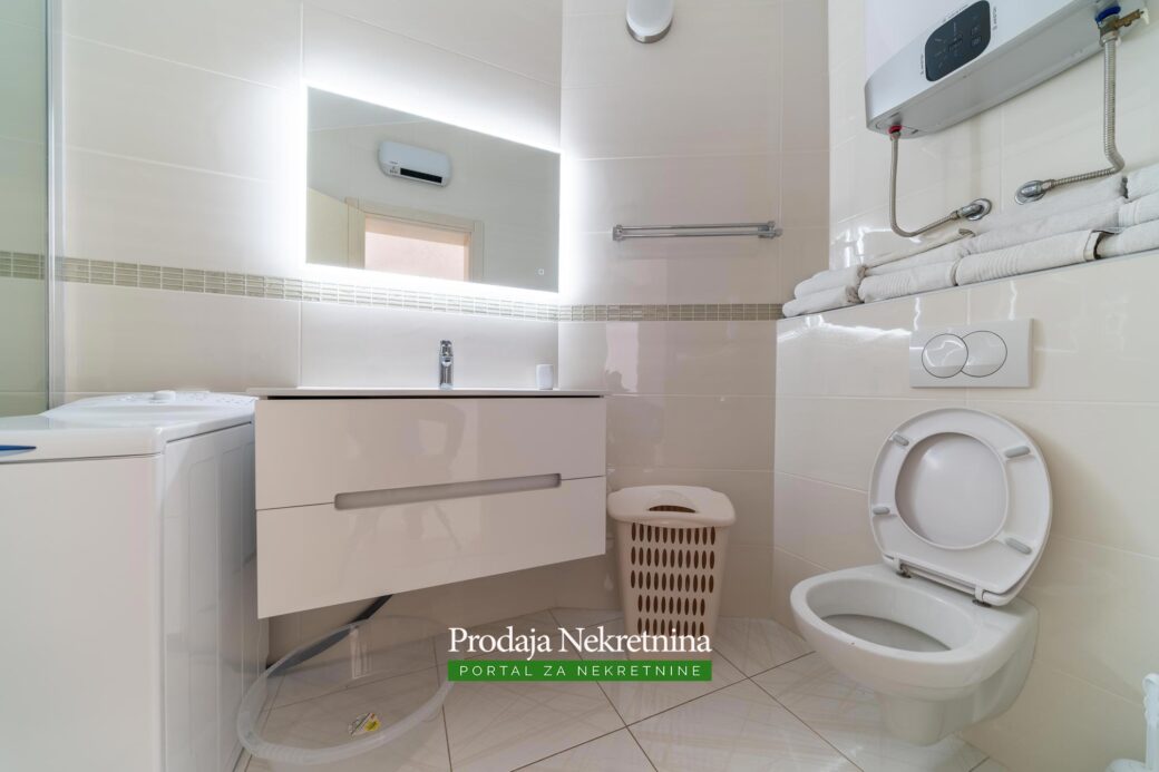 Trosobni apartman u Tivtu