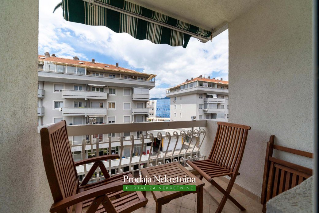 Apartment for sale in the center of Tivat