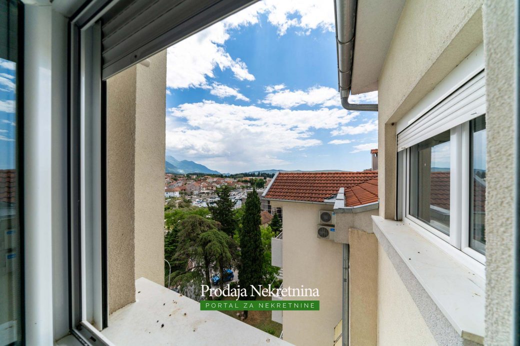 Apartment for sale in the center of Tivat