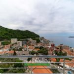 Prodaje se apartman u Rafailovicima