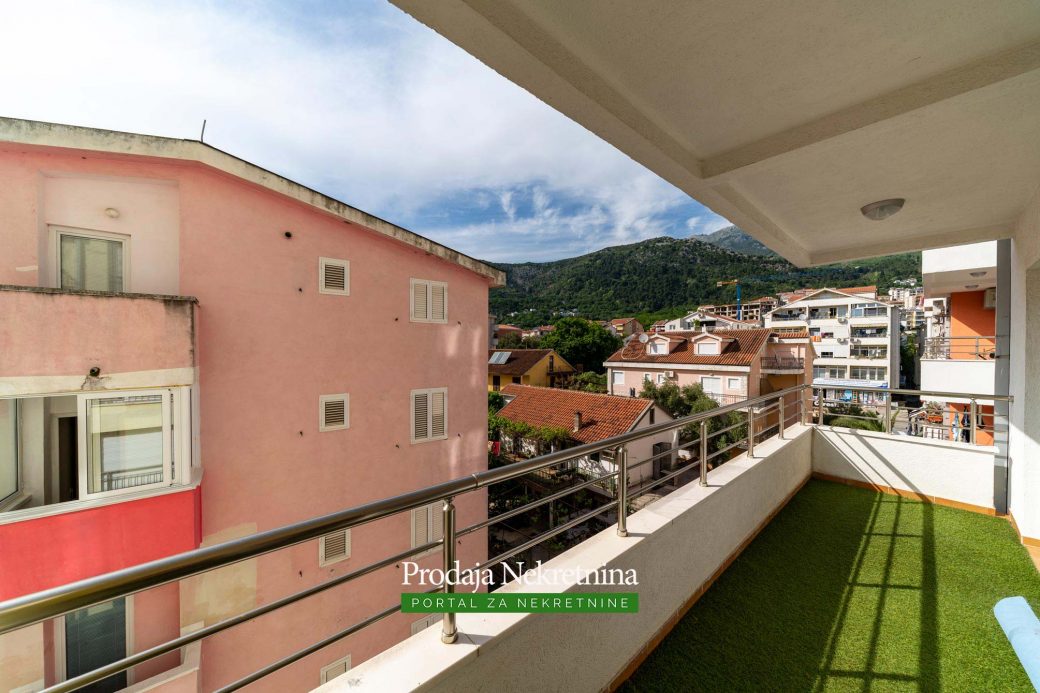 Apartment for sale in Budva