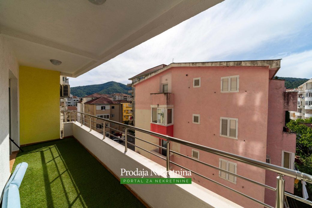 Apartment for sale in Budva