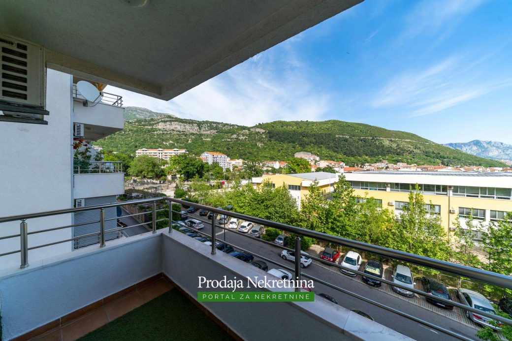 Apartment for sale in Budva