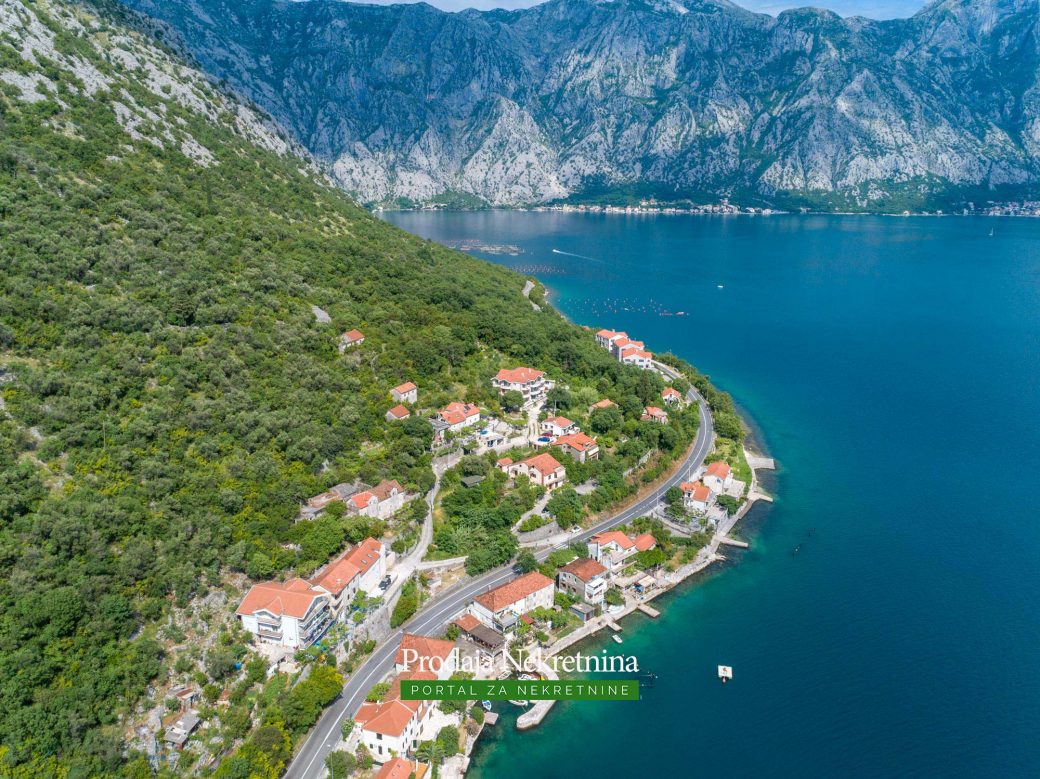 Land for sale in Bay of Kotor