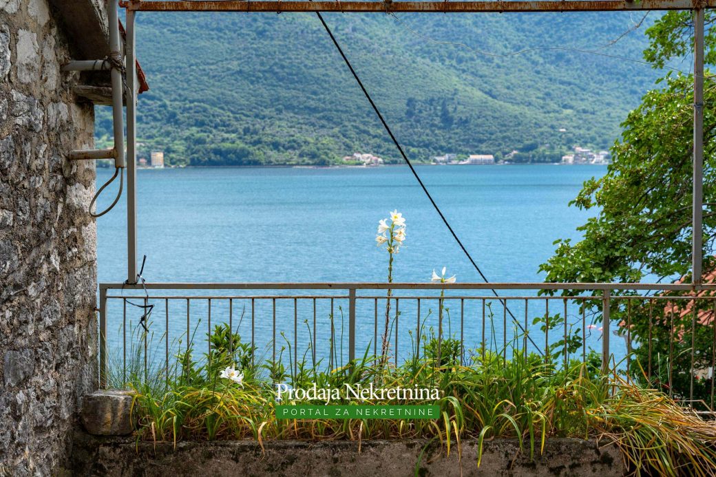 Land for sale in Bay of Kotor