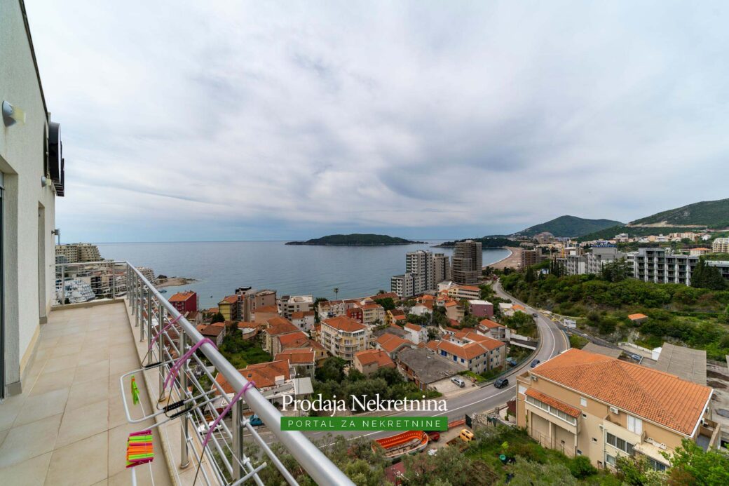 Apartment for sale in Rafailovici