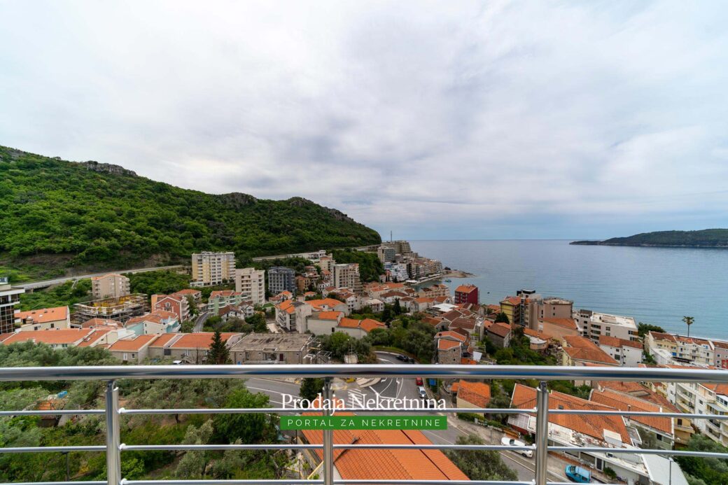 Apartment for sale in Rafailovici