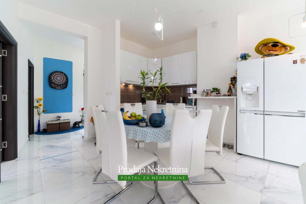 Apartment for sale in Rafailovici