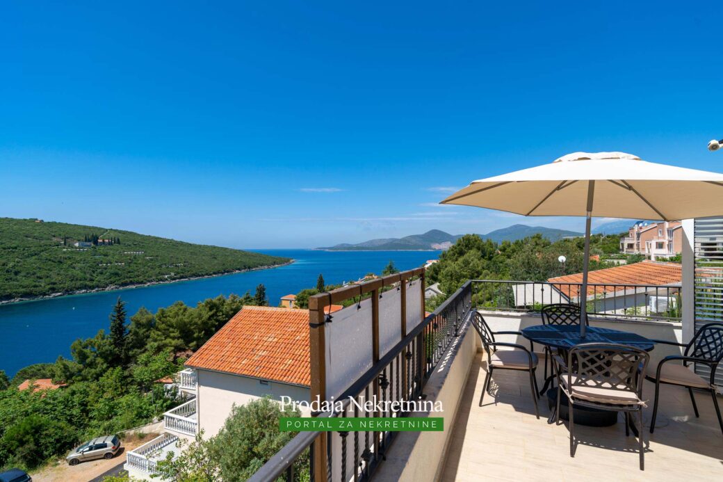 Apartment for sale in Kotor