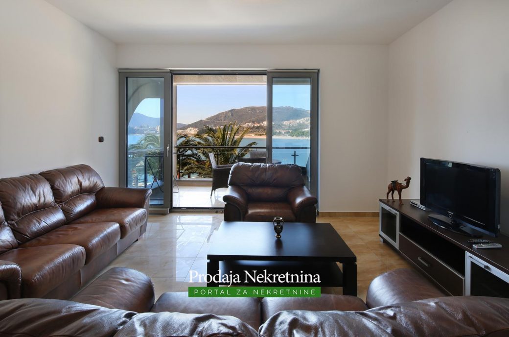 First line apartment for sale in Budva