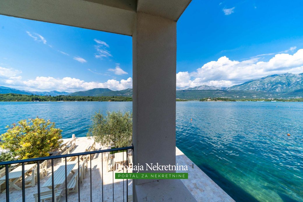 Apartment for sale in Tivat Bay