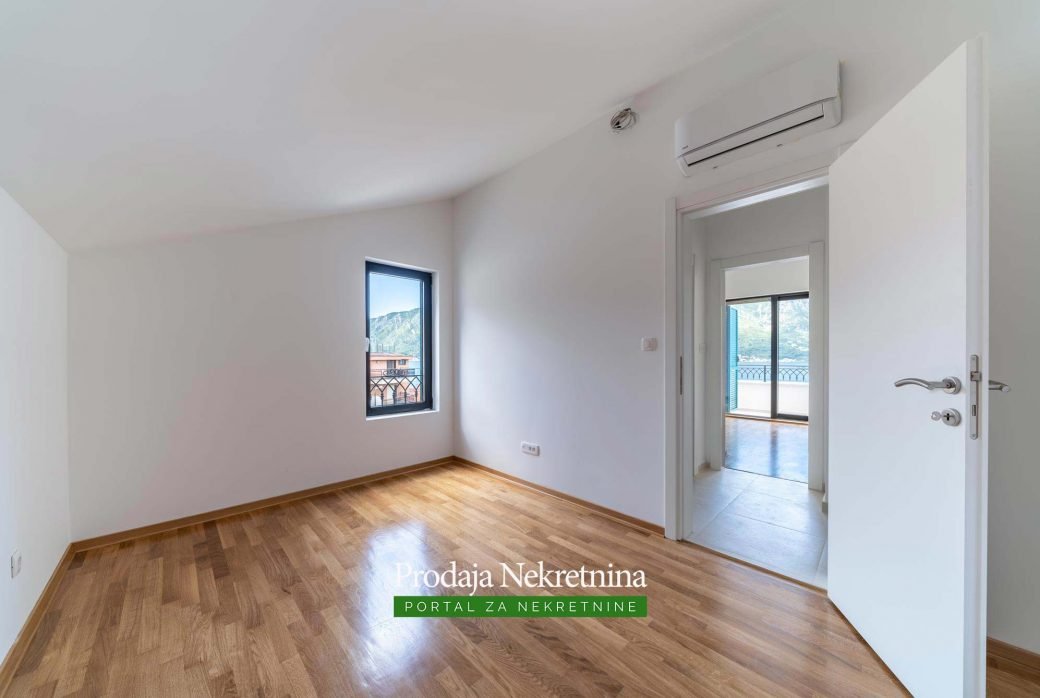 Penthouse for sale in Kotor Bay