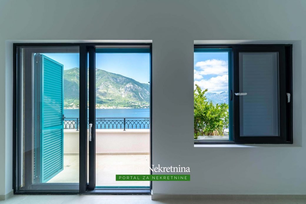 Penthouse for sale in Kotor Bay