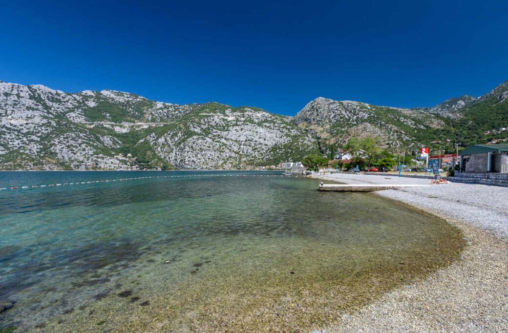 Studio for sale in Kotor Bay