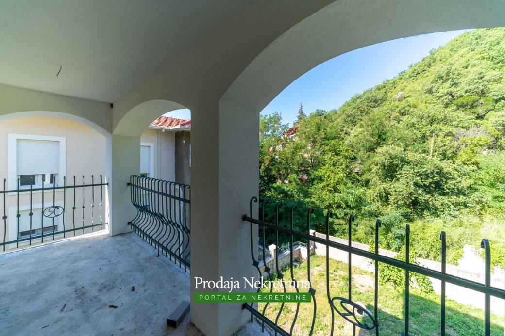 House for sale in Budva Riviera