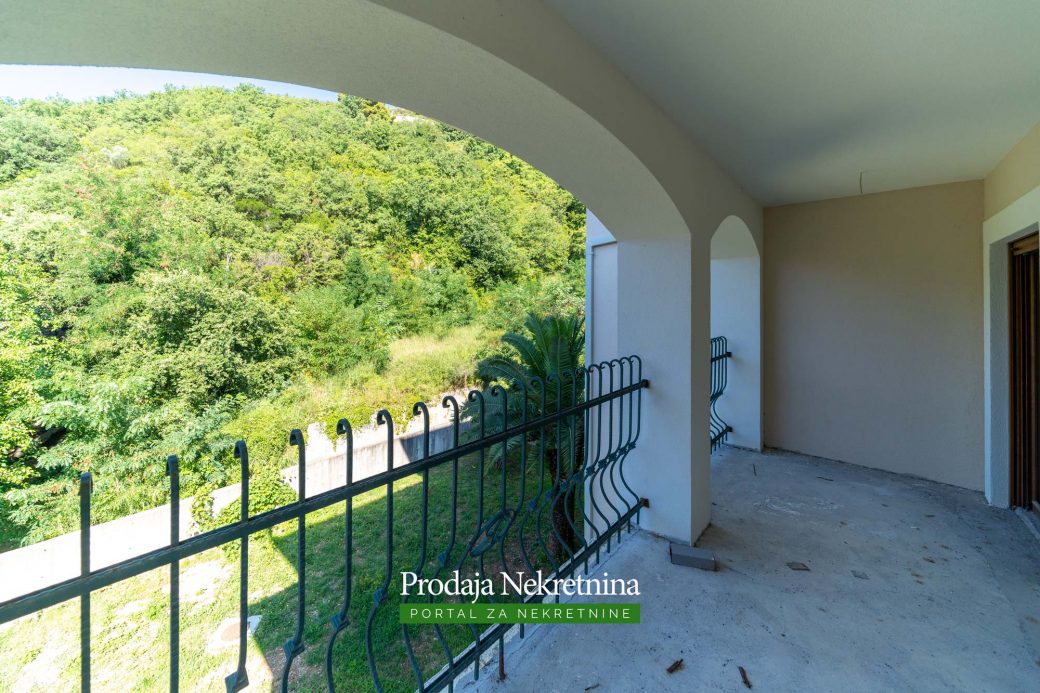 House for sale in Budva Riviera