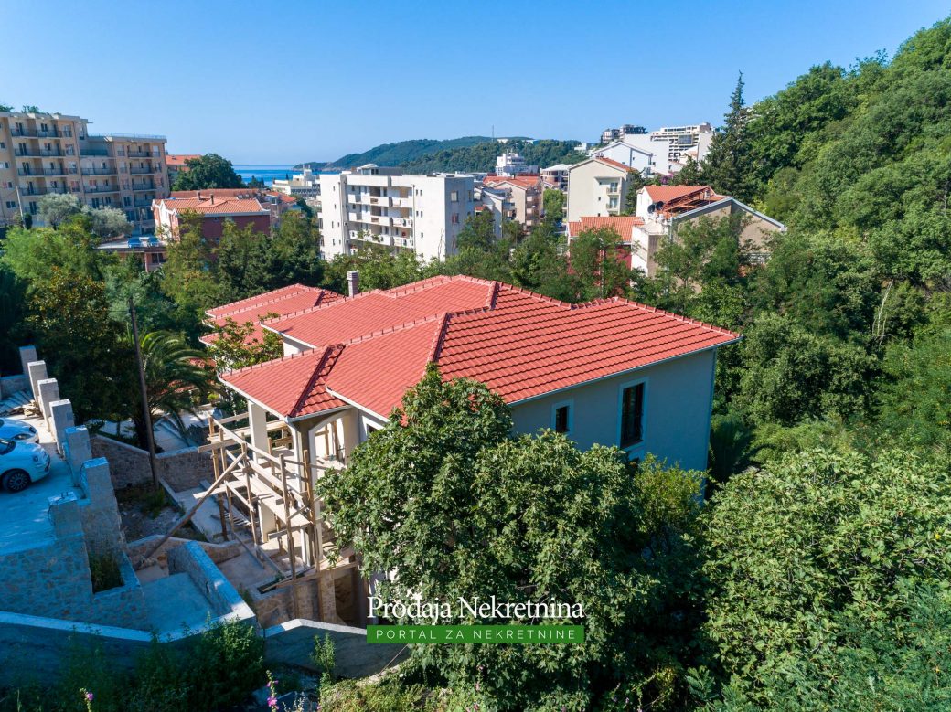 House for sale in Budva Riviera